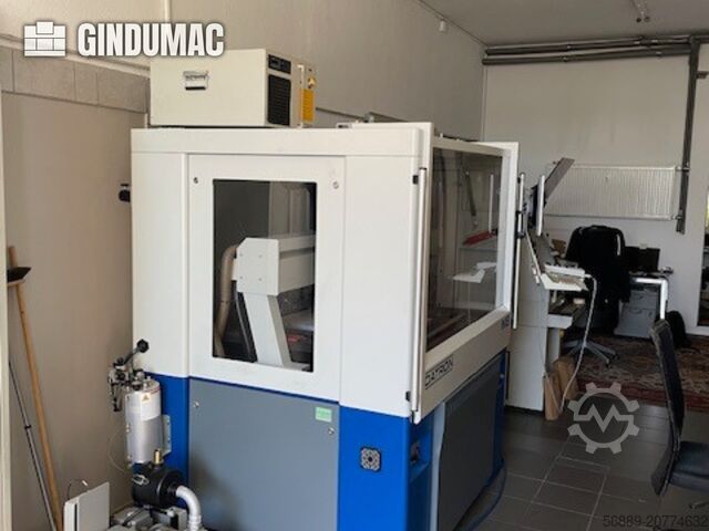 Pionowe centrum obróbkowe Datron M8