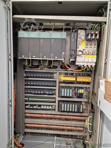 5-osa CNC machining centra AXA VPC 2800 U