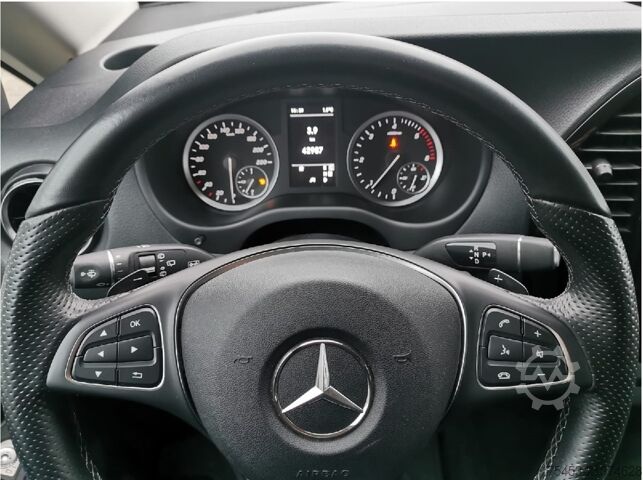Kleinbus Mercedes-Benz Vito 114 Long