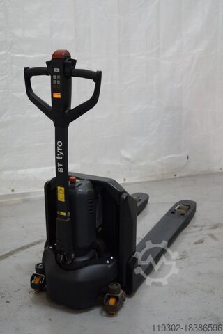 Electric Pallet Truck Toyota LHE 130 Tyro