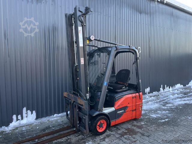 Electric 3-wheel forklift Linde E16C-02