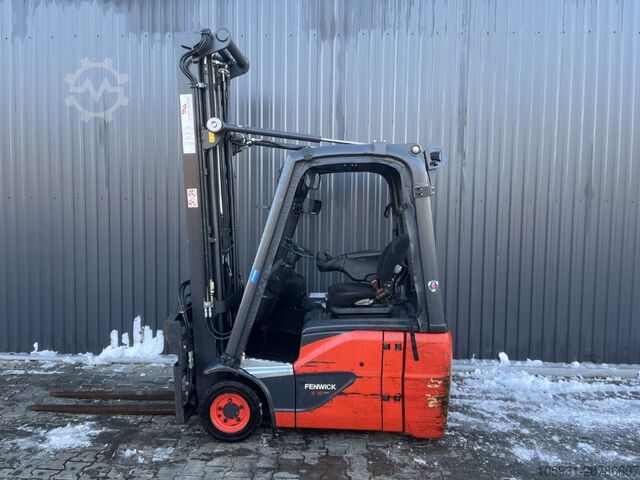 Electric 3-wheel forklift Linde E16C-02