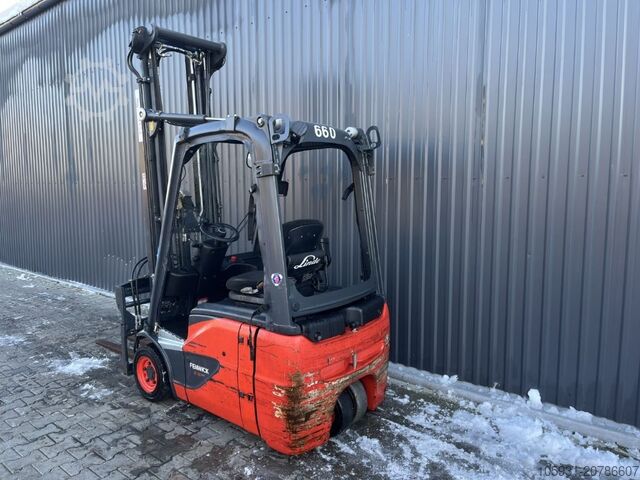 Electric 3-wheel forklift Linde E16C-02