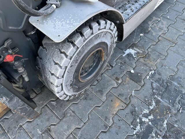 Wózek widłowy LPG Still RX70-25T