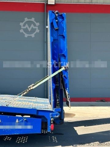 Kamion za specijalne namene MAN TGA 35.360 8x2-4 BL Maschinentransporter Rampen