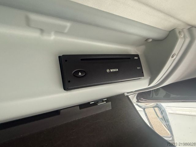 Távolsági autóbusz SETRA S 411 HD  Final Edition 300 KW EZ 12/2013