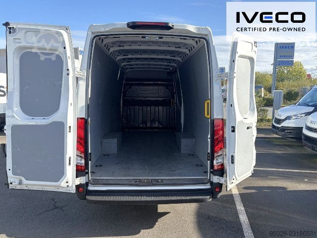 Dubă cu acoperiș înalt IVECO 35S16V, Klima, DAB, Tempomat, HU neu