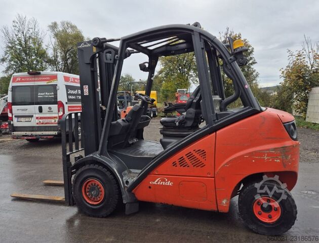  Linde H30D-01 - Triplex-Freihub + Seitenschieber