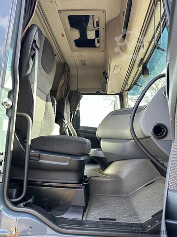 Tarpaulin DAF XF 106.440 DAF XF 106 440 BL 4x2 *SpaceCab *Pri...