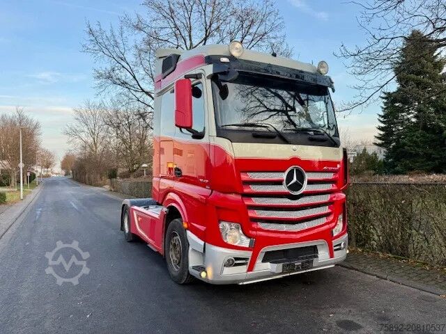 Standaard-SZM Mercedes-Benz Actros 1845 StreamSpace / 2 x Tank / Euro6