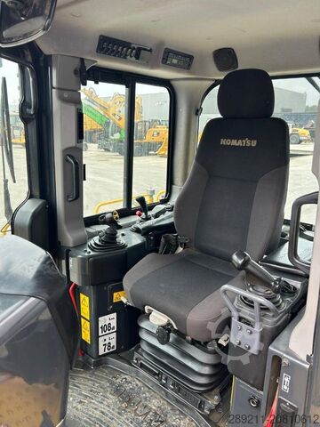 Egaliseermachine Komatsu D 65 WX-18