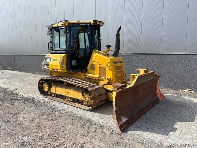 Planeringsmaskin Komatsu D37 PX-23