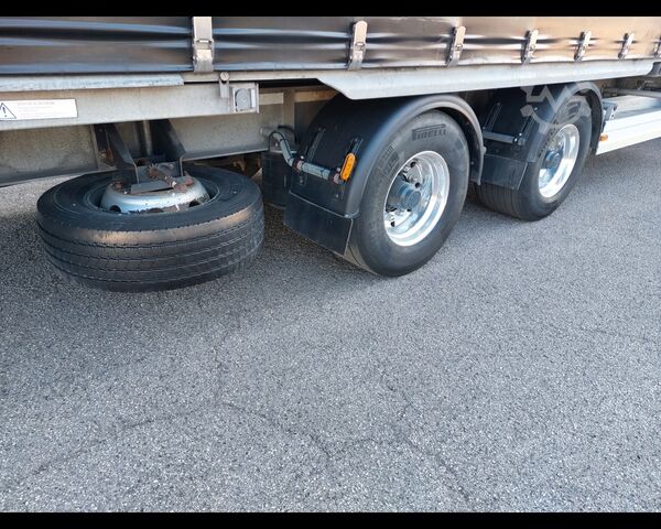Cabeza tractora MERCEDES-BENZ Actros IV - actros 2548 L Flat cab. . 2,5 Euro VI