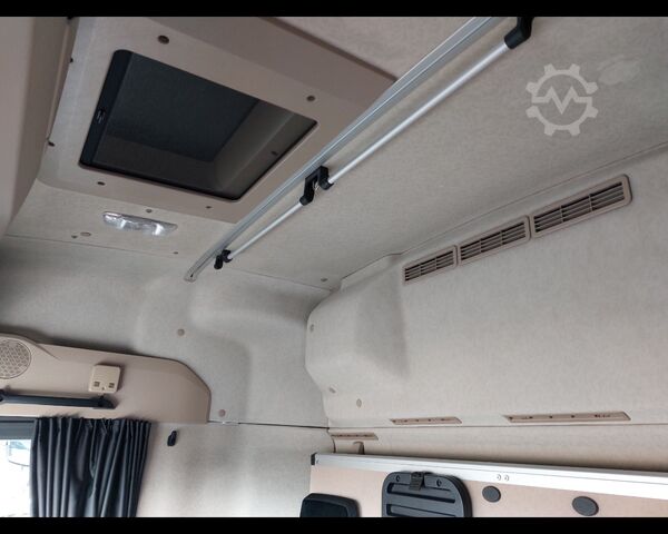 Cabeza tractora MERCEDES-BENZ Actros IV - actros 2548 L Flat cab. . 2,5 Euro VI