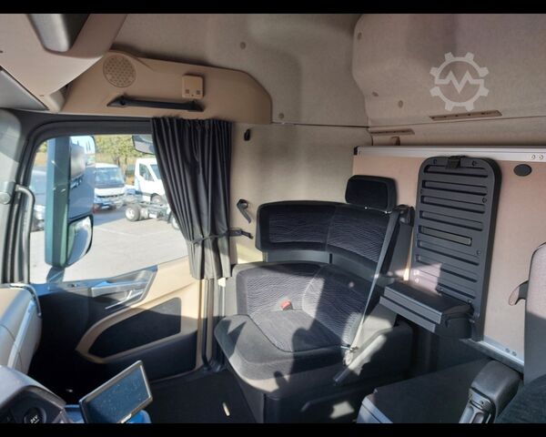 Cabeza tractora MERCEDES-BENZ Actros IV - actros 2548 L Flat cab. . 2,5 Euro VI