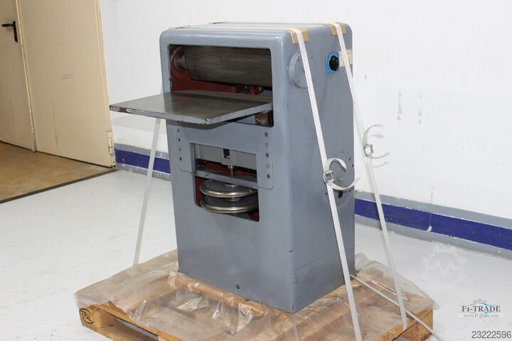 Machine à arrondir les dos de livres La Fornigrafica Dorsi 500