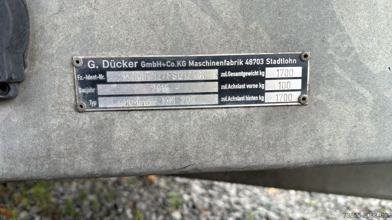 Shredder Dücker HM 200 Wood Chipper