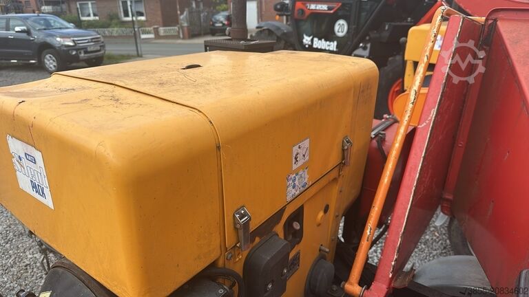 Shredder Dücker HM 200 Wood Chipper