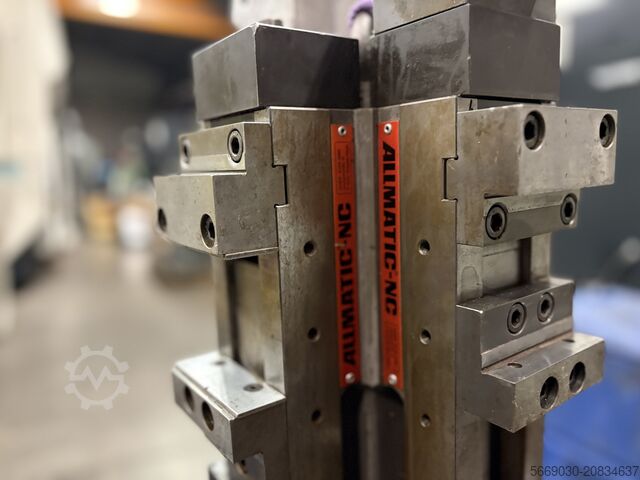 Clamping tower 4x NC 90 DUO 25x25 Allmatic Spannturm 4x NC 90 DUO 25x25