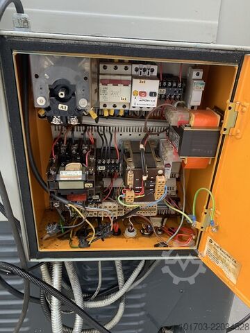 Paralleler Turm Colchester Mastiff 1400