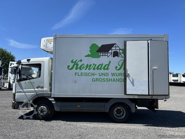 Furgon sa rashladnim sandukom Mercedes Benz 818 Atego TK Koffer Carrier Supra