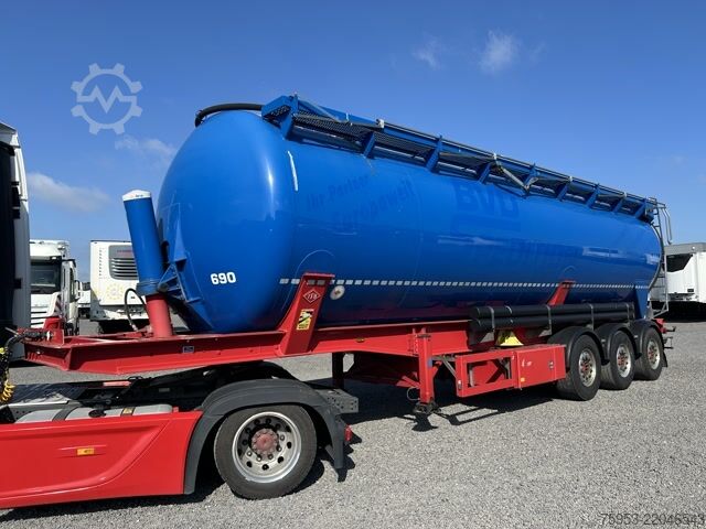 Semirreboque silo Feldbinder KIP 50.3 eigene Hydraulik