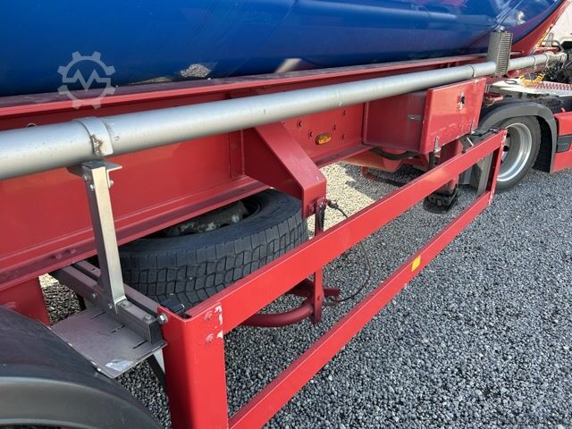 Semirreboque silo Feldbinder KIP 50.3 eigene Hydraulik
