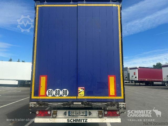 Semi-remorque bâchée Schmitz Cargobull Curtainsider Mega