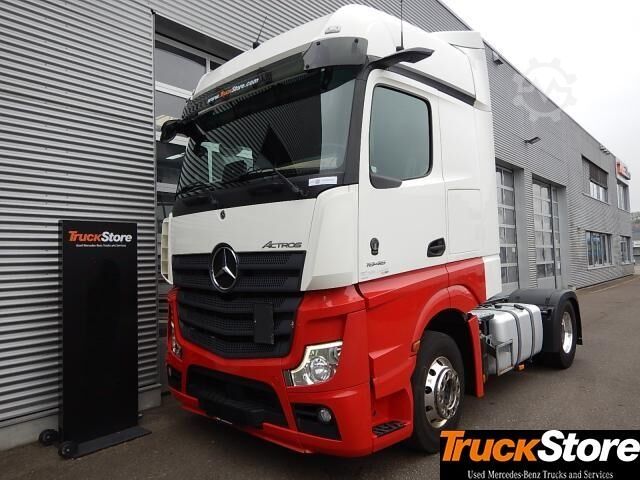 Standard tractor unit  Actros 1846 LS