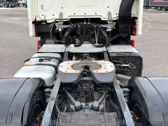 Standard tractor unit  Actros 1846 LS