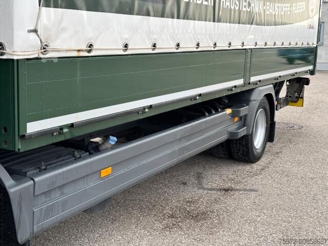 Flatbed truck with tarp Atego 1523 L