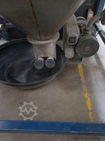 6 RVS opslagsilo's met besturing J-TEC 0656-000