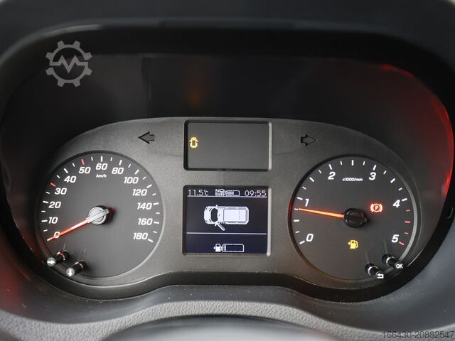 Minibusz Mercedes-Benz Sprinter 211 CDI Kasten L2H1 AHK DAB Klima Bl