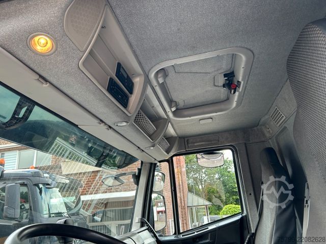 Żuraw samochodowy IVECO Pritsche + HIAB HIDUO 228 Kran