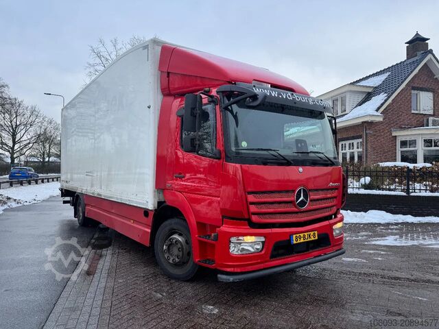 Walizka Mercedes-Benz Atego 1222 Bakwagen