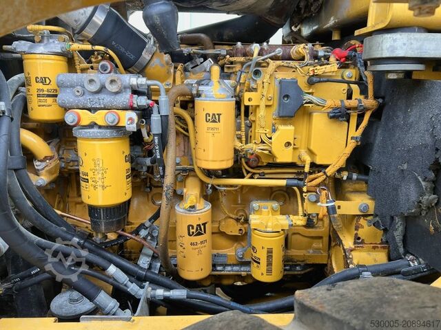 Rakodógép CAT 938 H (ONLY 8870h)