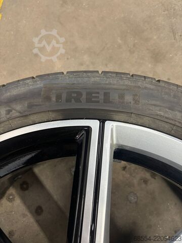 4 zomervelgen P-ZERO 265/40 R22 106V PIRELLI P-ZERO 265/40 R22 106V