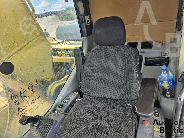 Koparka gąsiennicowa Komatsu PC240NLC-7K