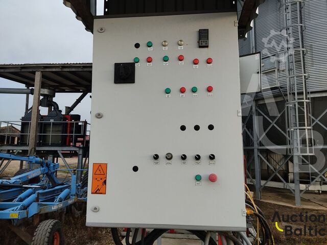 Machine de traitement des récoltes  1260D