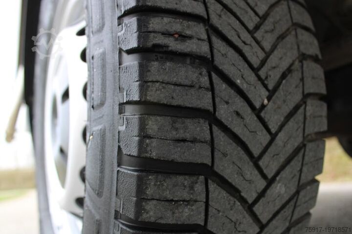 Kühltransporter MERCEDES-BENZ Sprinter 310  Cold Car 3+3 Türen -33°C