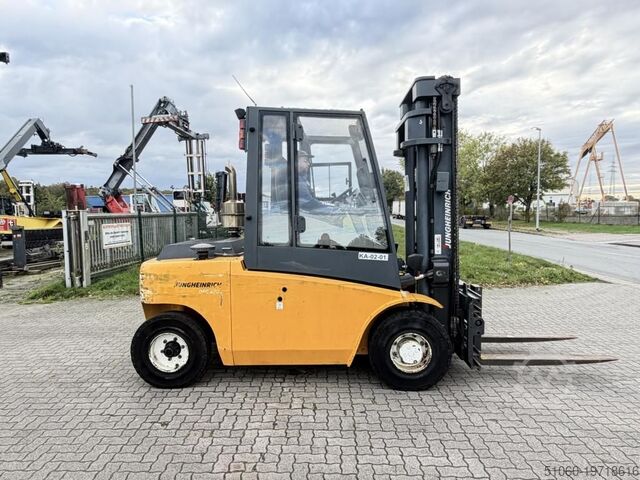 Empilhadeira diesel Jungheinrich DFG670
