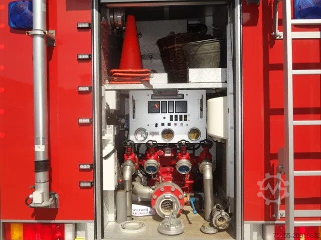 Autopompa MAN LE 220C GODIVA POMP 2000 LITER TANK,MANUAL GEARBOX