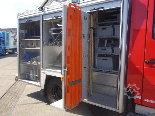 Autopompa MAN LE 220C GODIVA POMP 2000 LITER TANK,MANUAL GEARBOX