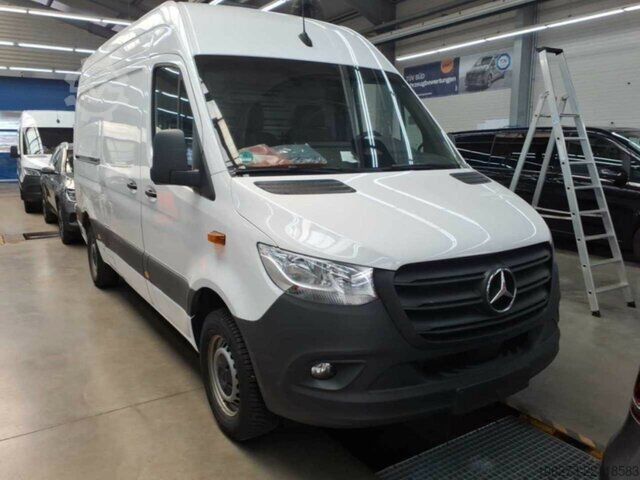 Fourgon Mercedes-Benz Sprinter 317 CDI,L2H2,Automatik,Kamera,Navi