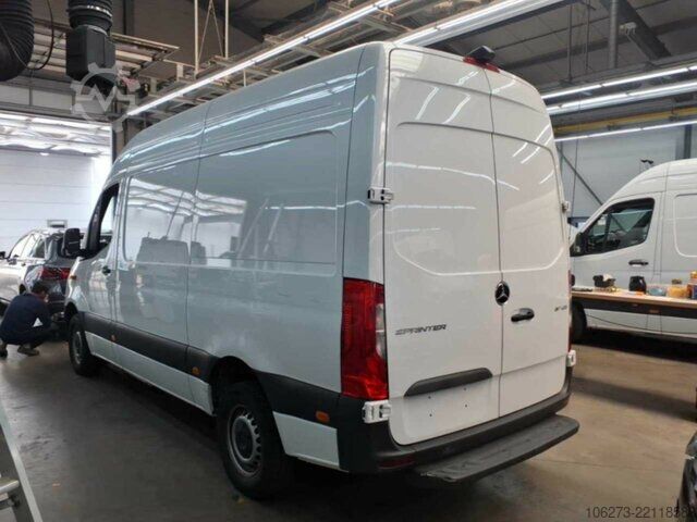 Fourgon Mercedes-Benz Sprinter 317 CDI,L2H2,Automatik,Kamera,Navi