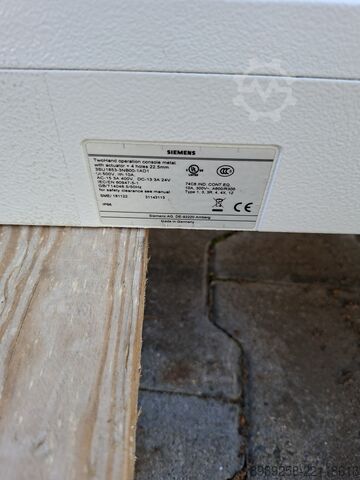 Painel de controle bi-manual Siemens 3SU1853-3NB00-1AD1