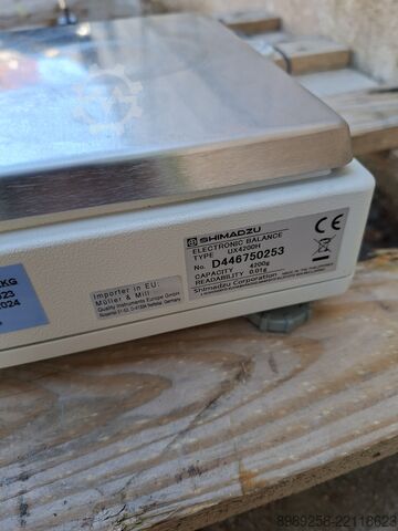 Balança de precisão Shimadzu UX4200H