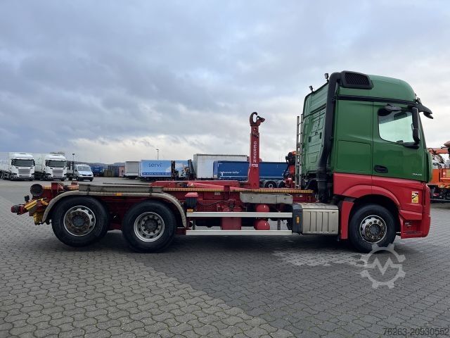 Kampós konténerszállító teherautó MERCEDES-BENZ Actros 2745 6x2 Gergen 21/70 Abrollkipper
