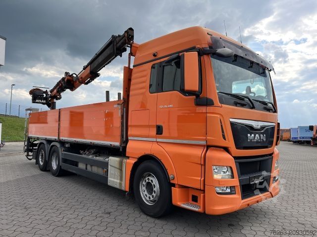 Φορτηγό με επίπεδη καρότσα MAN TGX 26.480 6x2 Atlas 145.2 Kran Baustoff / AHK