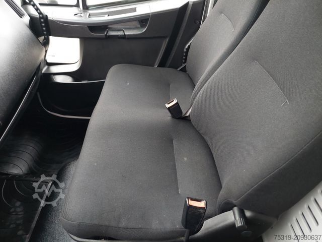 Schuifzeil bestelwagen IVECO 75E21 4x2 LBW Nutzlast 3t 18 Paletten